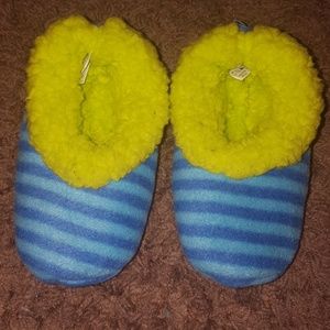 ❤ 🛍 4/$20 Snoozies slippers